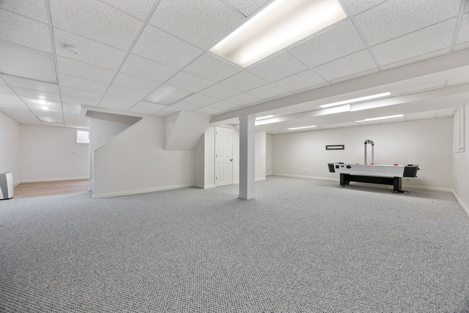 2319 Cloverdale Road Naperville, IL 60564 - Photo 25 of 31 Gallery Image 25