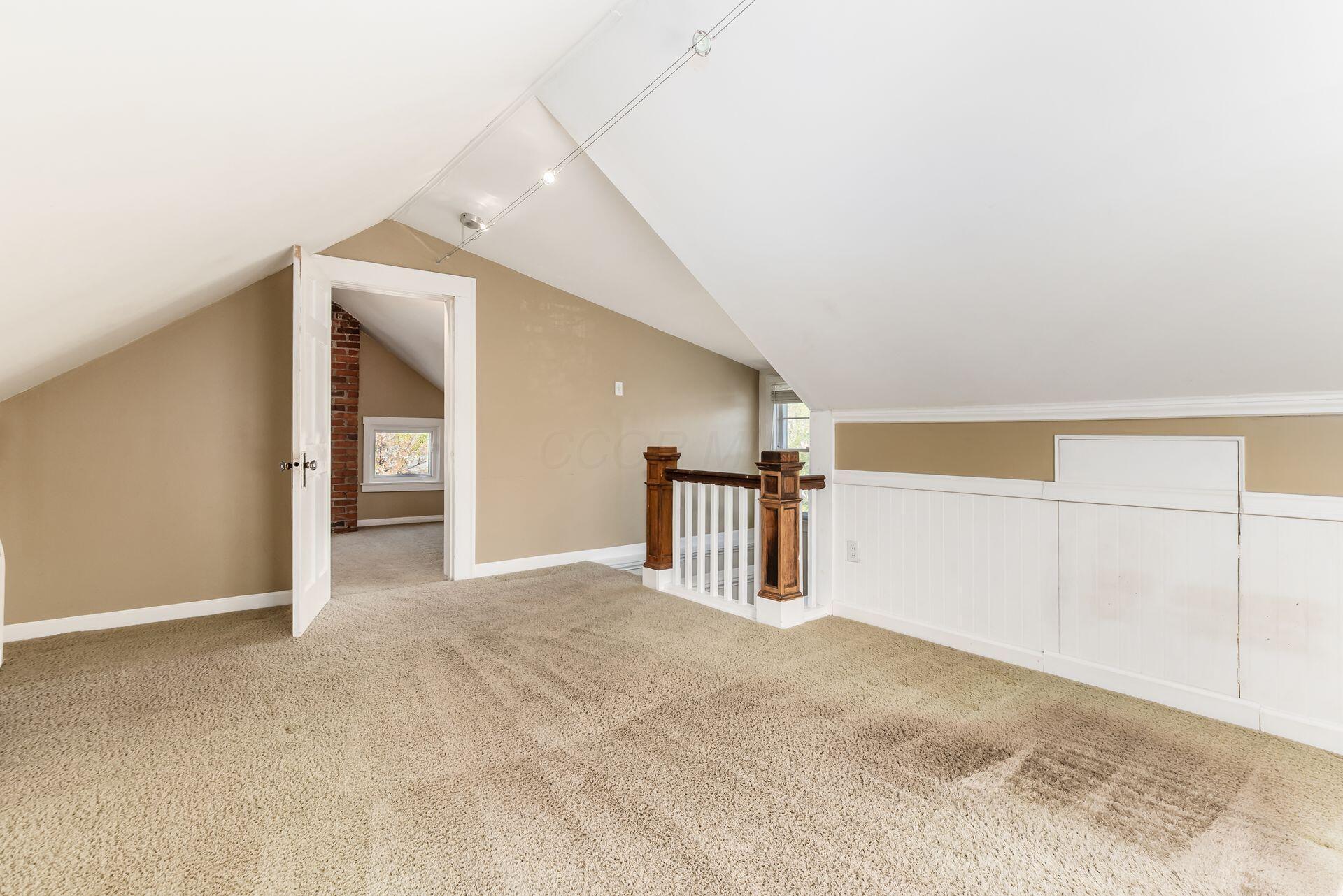 170 Winthrop Road Columbus, OH 43214 - Photo 26 of 41 033_ Rd Columbus OH 43214 USA