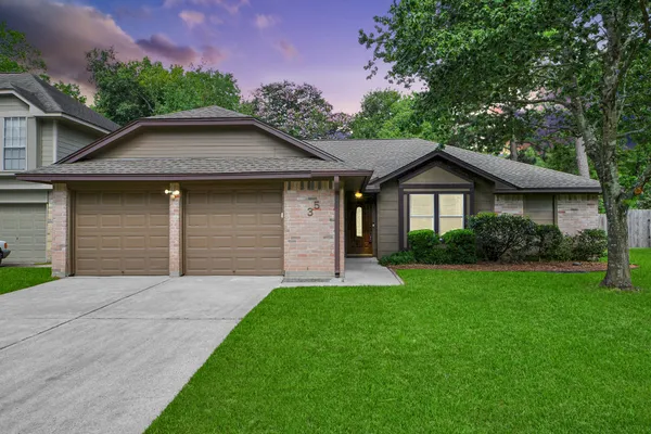 $307,000 | 35 North Morningwood Court, The Woodlands, TX 77380
