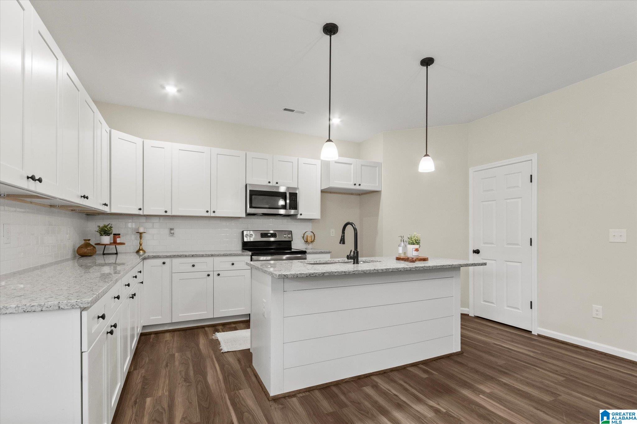 225 Five Points Road Cleveland, AL 35049 - Photo 8 of 26