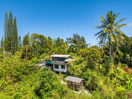 $1,495,000 | 17 Door Of Faith Road, Haiku, HI 96708