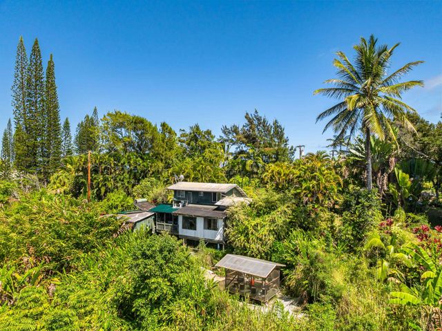$1,495,000 | 17 Door Of Faith Road, Haiku, HI 96708