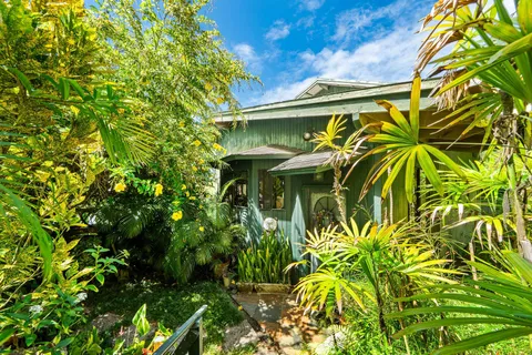 $1,495,000 | 17 Door Of Faith Road, Haiku, HI 96708