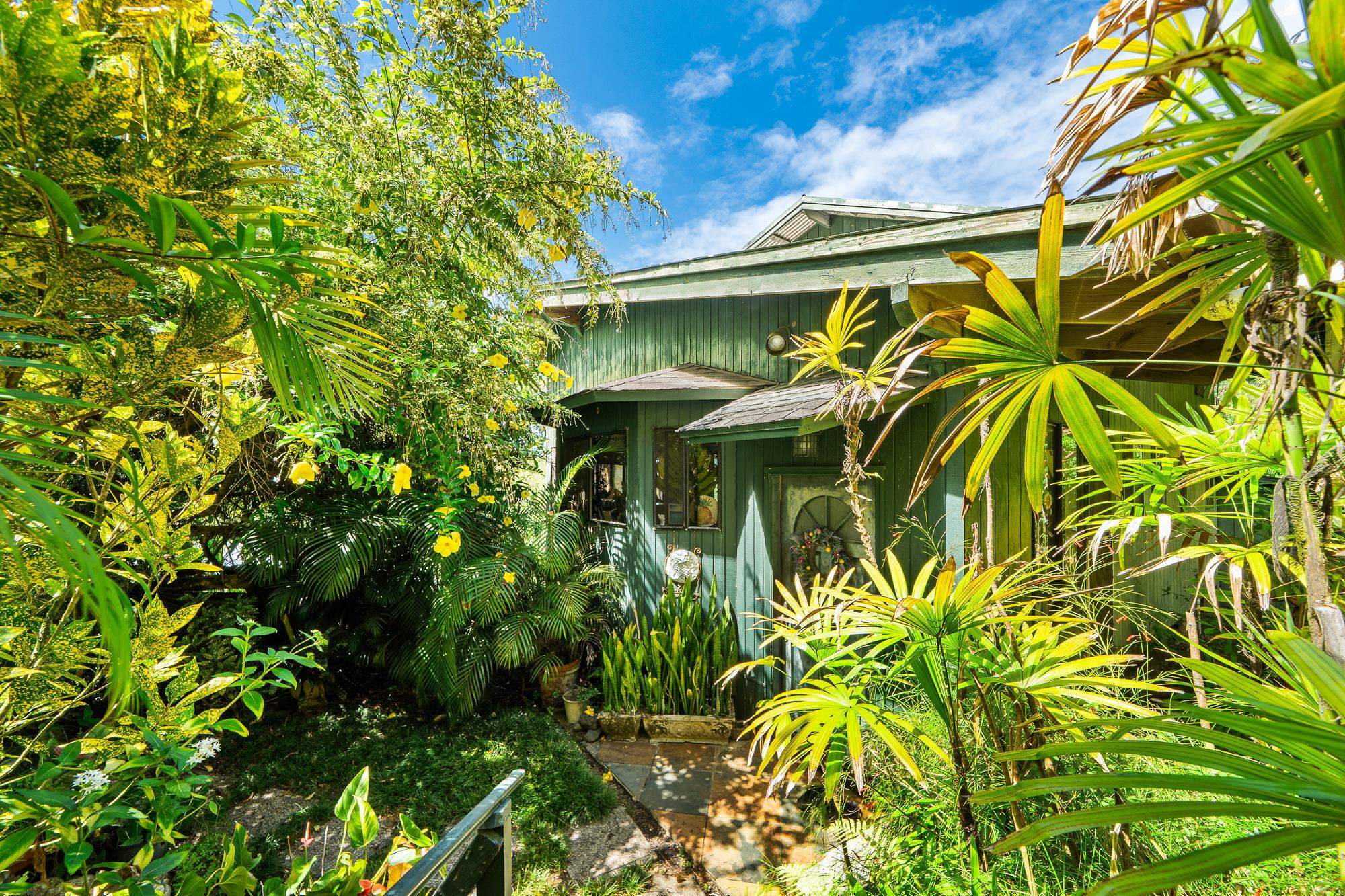 17 Door Of Faith Road Haiku, HI 96708 - Photo 35 of 50 Ohana