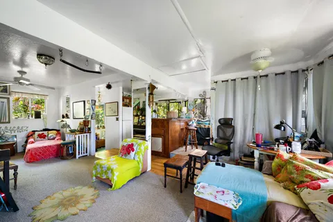 $1,495,000 | 17 Door Of Faith Road, Haiku, HI 96708