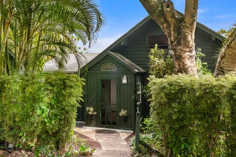 $1,495,000 | 17 Door Of Faith Road, Haiku, HI 96708