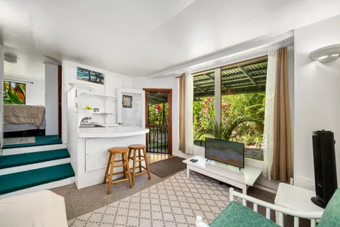 $1,495,000 | 17 Door Of Faith Road, Haiku, HI 96708