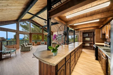 $1,495,000 | 17 Door Of Faith Road, Haiku, HI 96708
