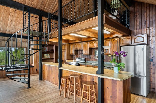 $1,495,000 | 17 Door Of Faith Road, Haiku, HI 96708