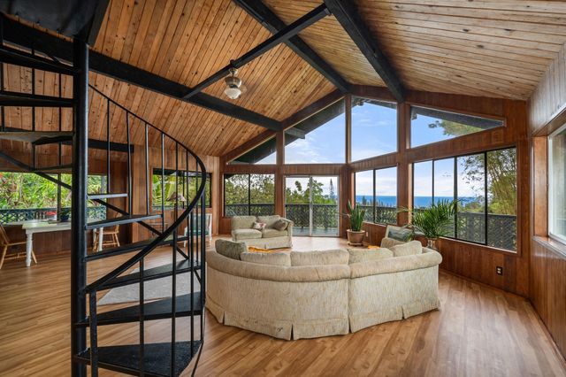 $1,495,000 | 17 Door Of Faith Road, Haiku, HI 96708