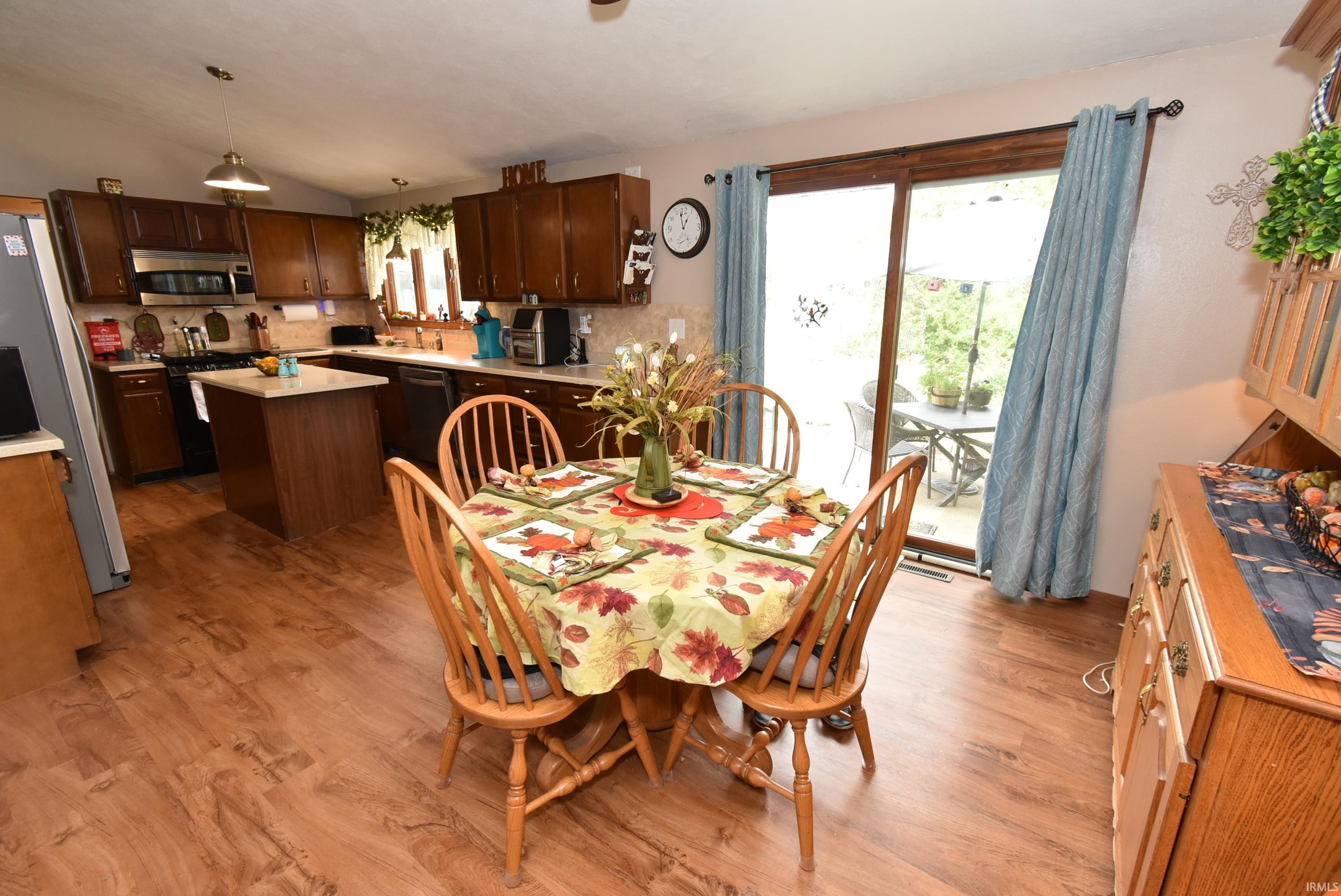 1009 East 4th Street Fowler, IN 47944 - Photo 3 of 35