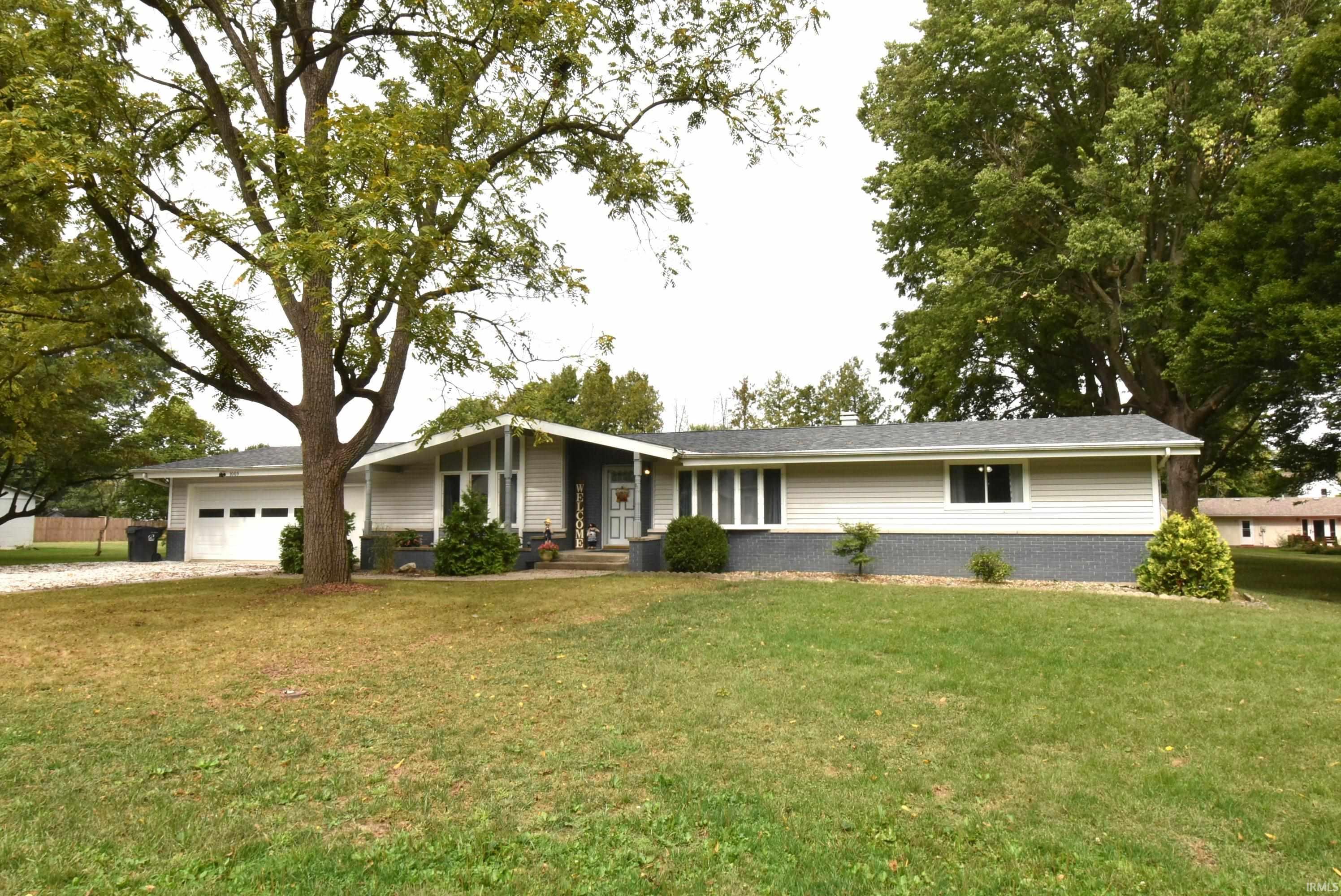 1009 East 4th Street Fowler, IN 47944 - Photo 8 of 35