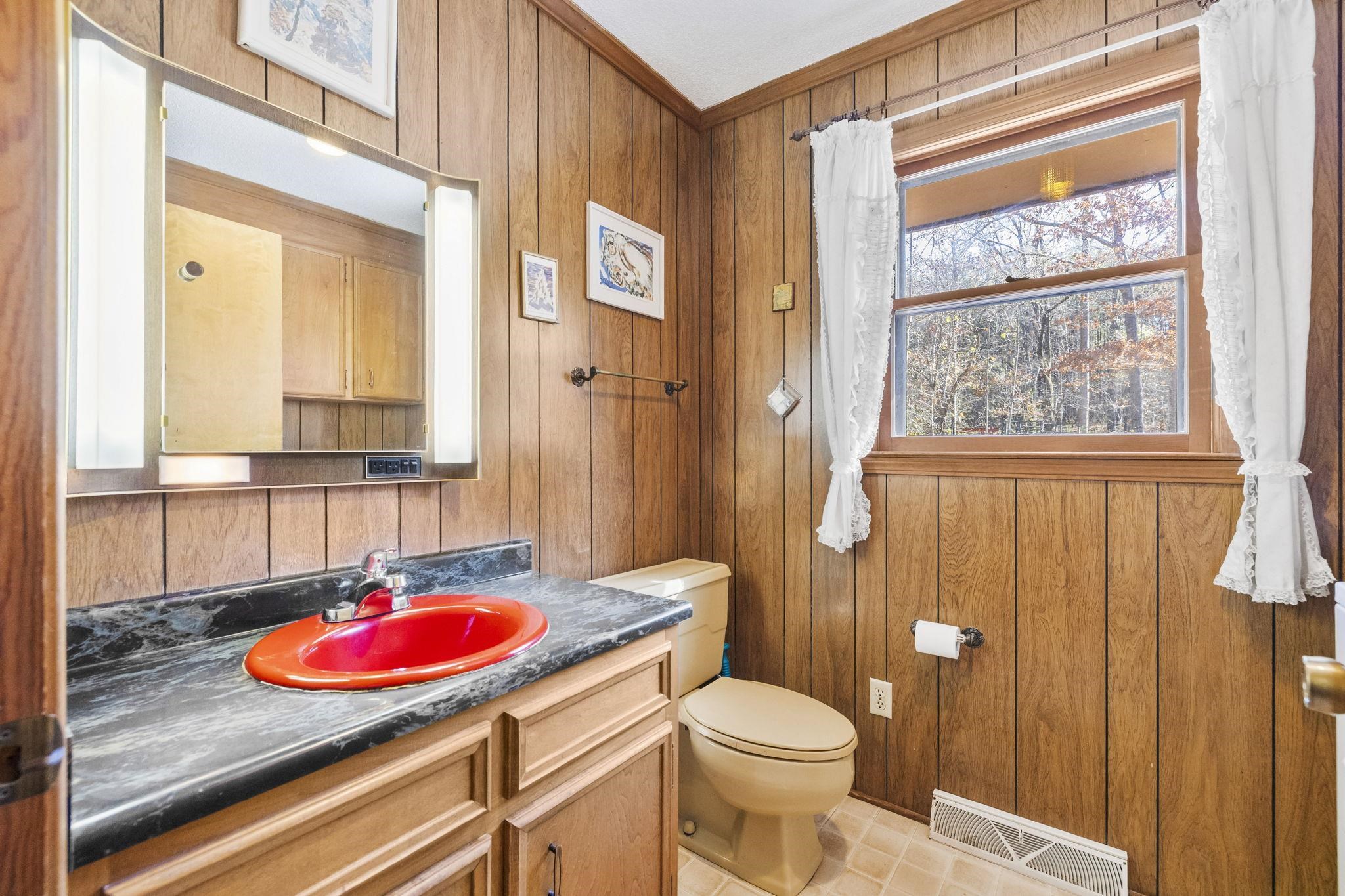 132 State Rd S-42-8449 Spartanburg, SC 29303 - Photo 15 of 50