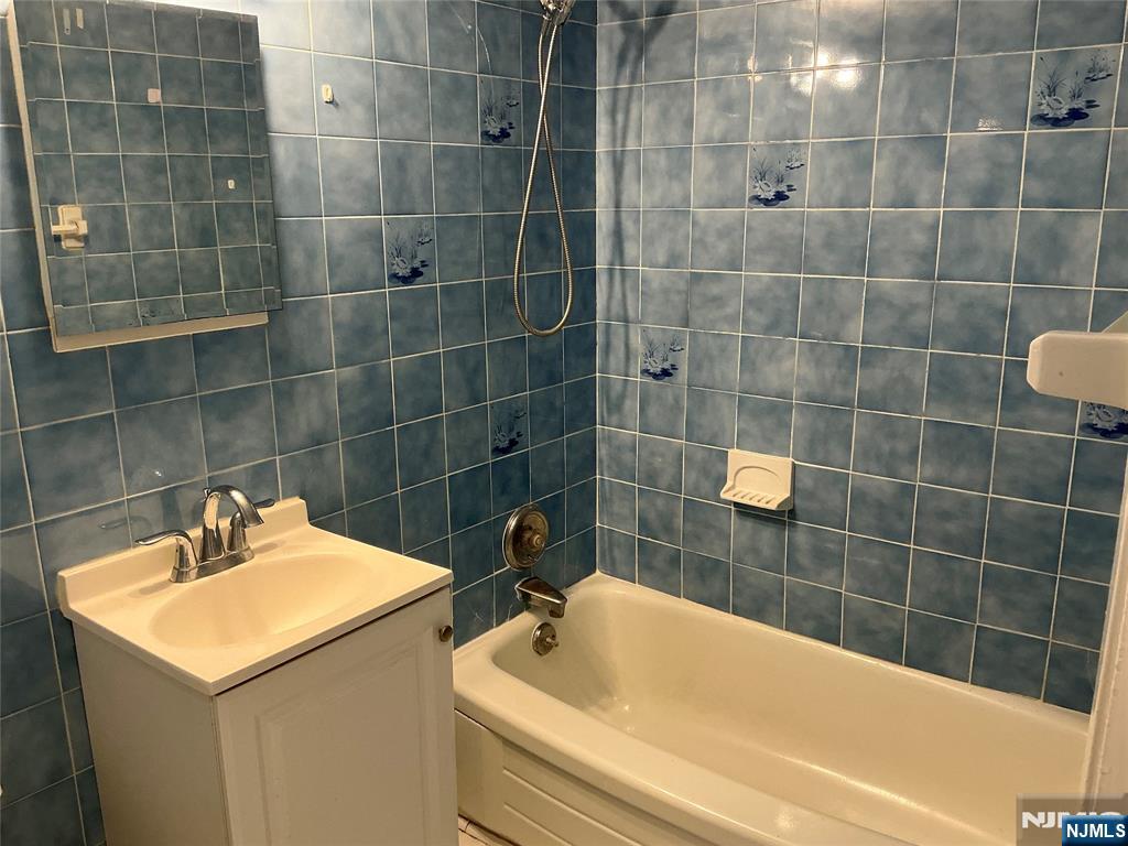 301 Beech Street, Unit 1H Hackensack, NJ 07601 - Photo 17 of 25