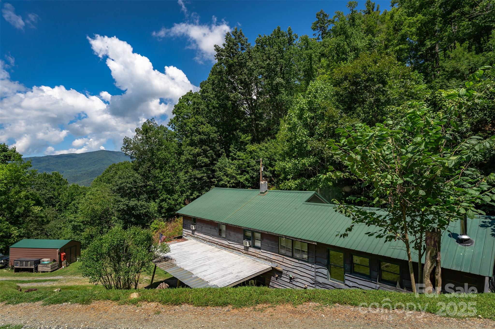 1145 Woolyshot Branch Road Hot Springs, NC 28743 - Photo 5 of 37