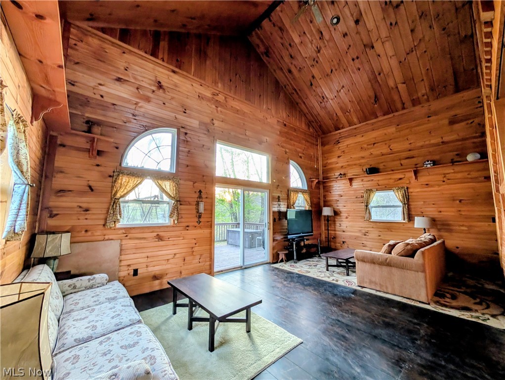 66323 Lake Road Cambridge, OH 43725 - Photo 22 of 44 vaulted ceiling