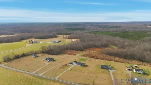 $289,900 | 1251 Poorhouse Road, Green Bay, VA 23942