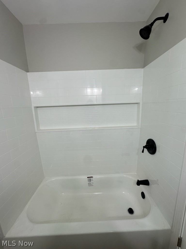 20605 Hansen Road Maple Heights, OH 44137 - Photo 7 of 11