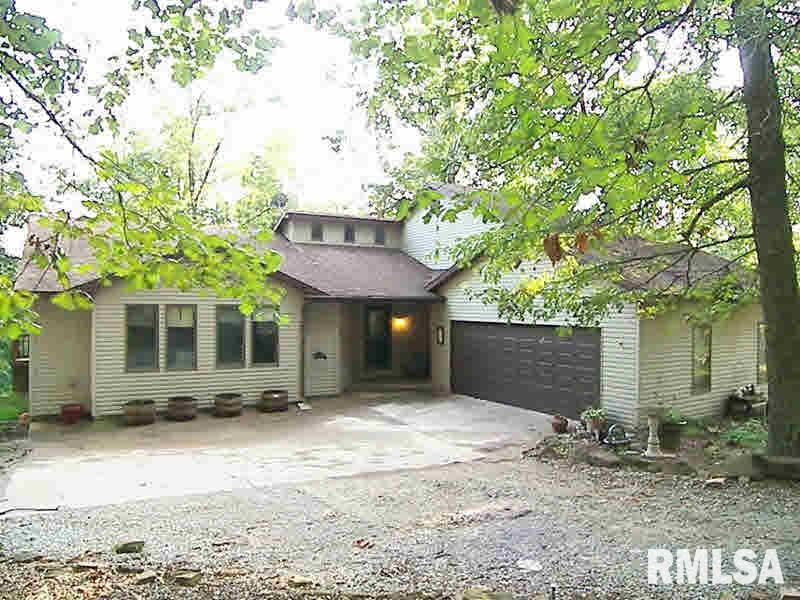 415 Walnut Grove Road Harrisburg, IL 62946 - Photo 1 of 18 Gallery Image 1