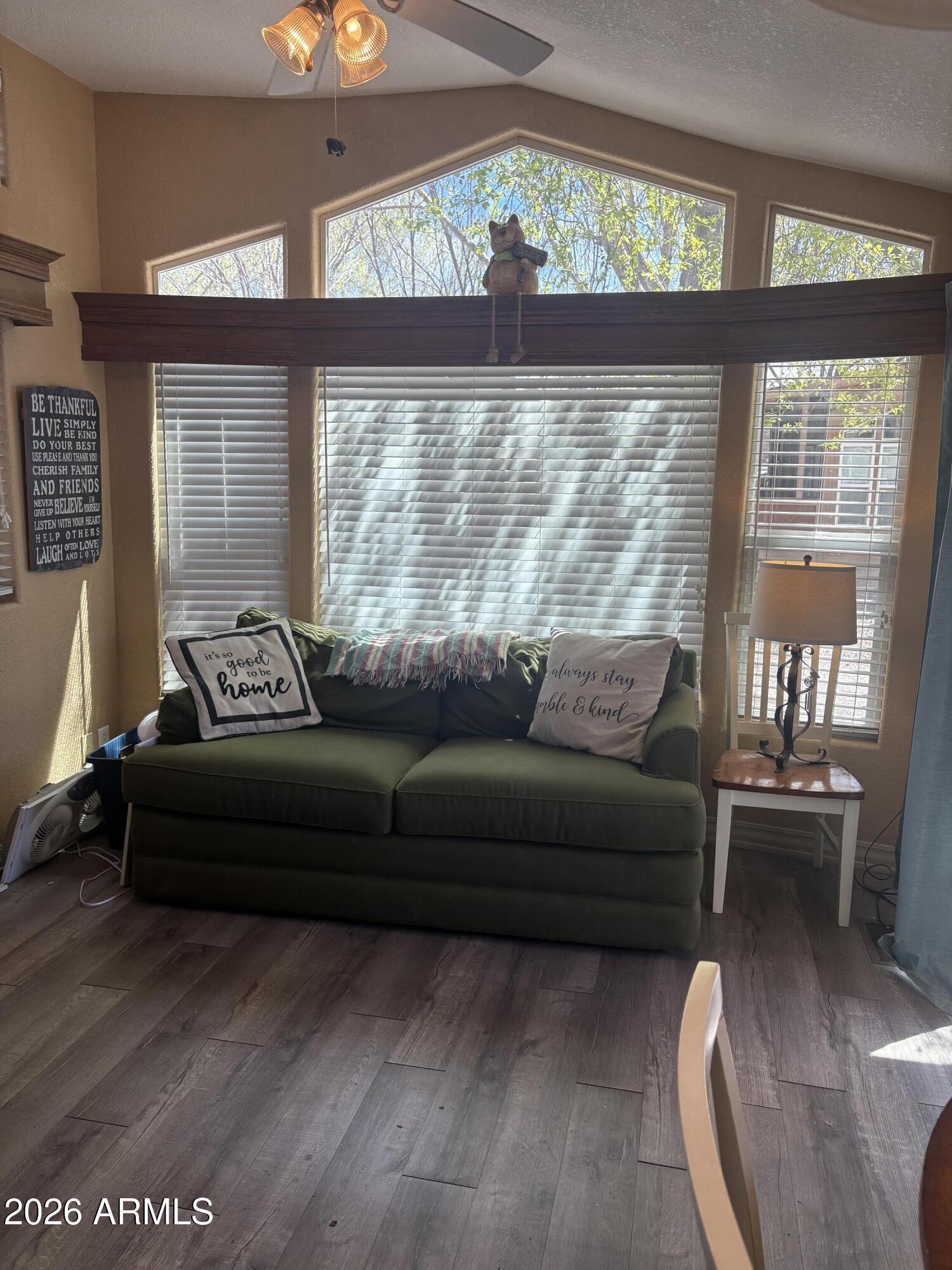 17550 South Munds Ranch Road, Unit 165 Munds Park, AZ 86017 - Photo 10 of 13 Munds Living Room