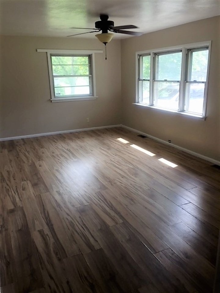 6133 Kent Road Fort Wayne, IN 46816 - Photo 5 of 12
