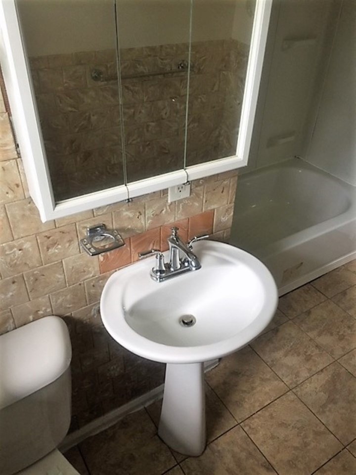 6133 Kent Road Fort Wayne, IN 46816 - Photo 10 of 12