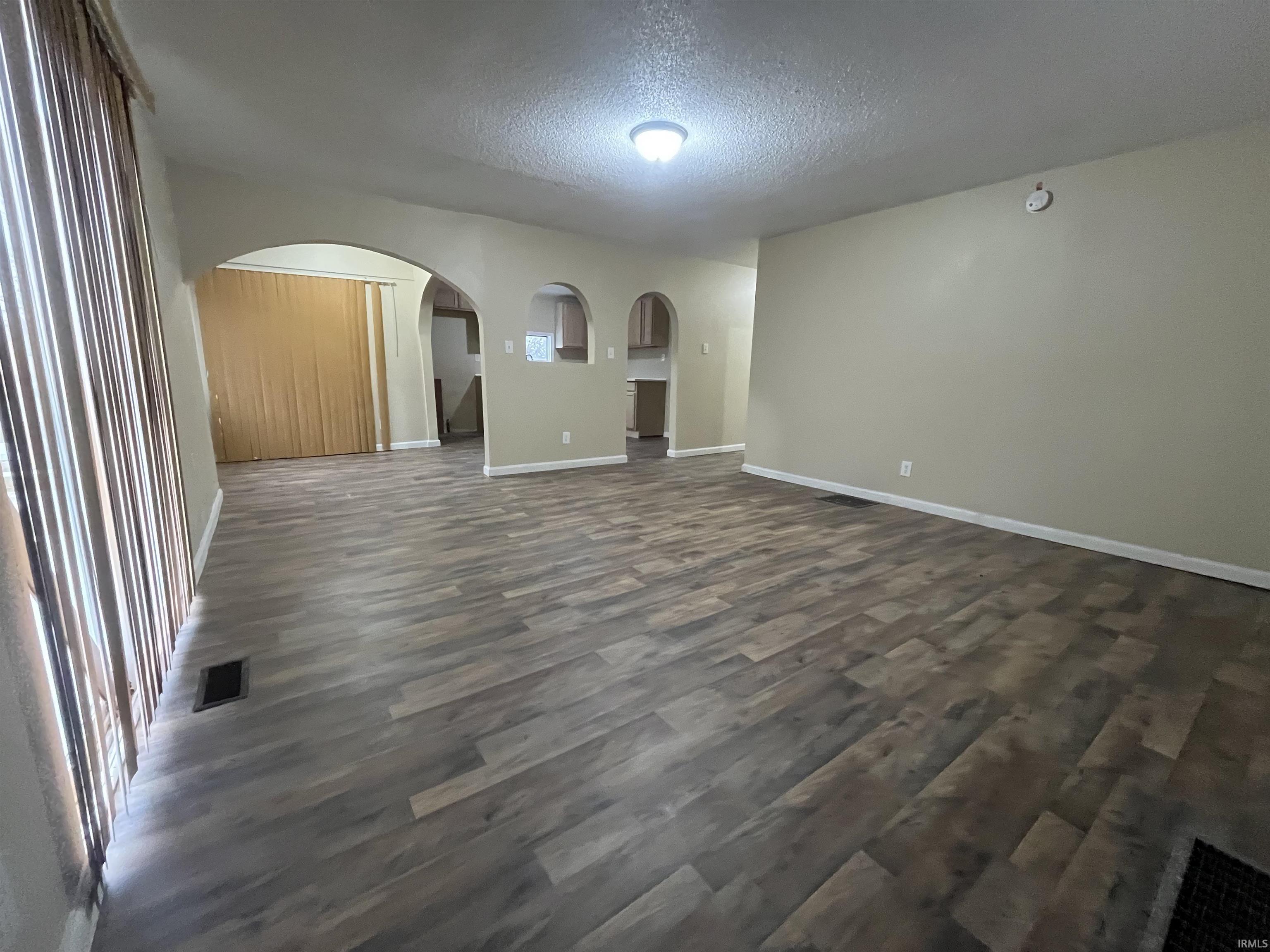 726 West Calvert Street South Bend, IN 46613 - Photo 3 of 13