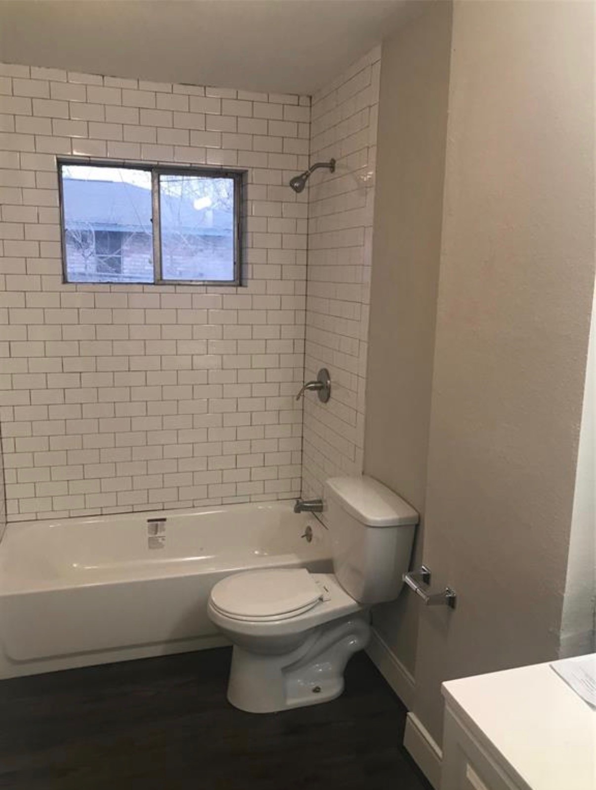 7230 England Street Houston, TX 77021 - Photo 11 of 15 a bathroom with a toilet and a shower