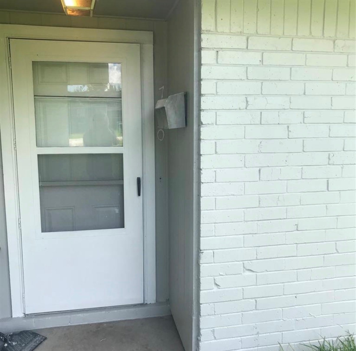 7230 England Street Houston, TX 77021 - Photo 2 of 15 a view of front door