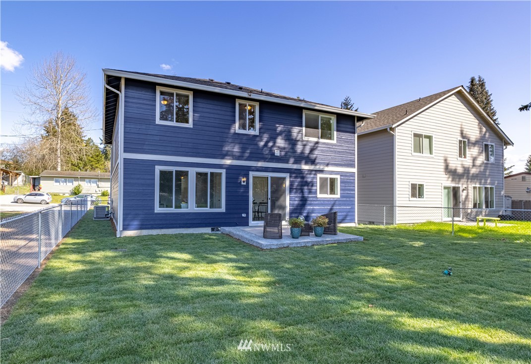 615 Index Avenue Northeast Renton, WA 98056 - Photo 2 of 18