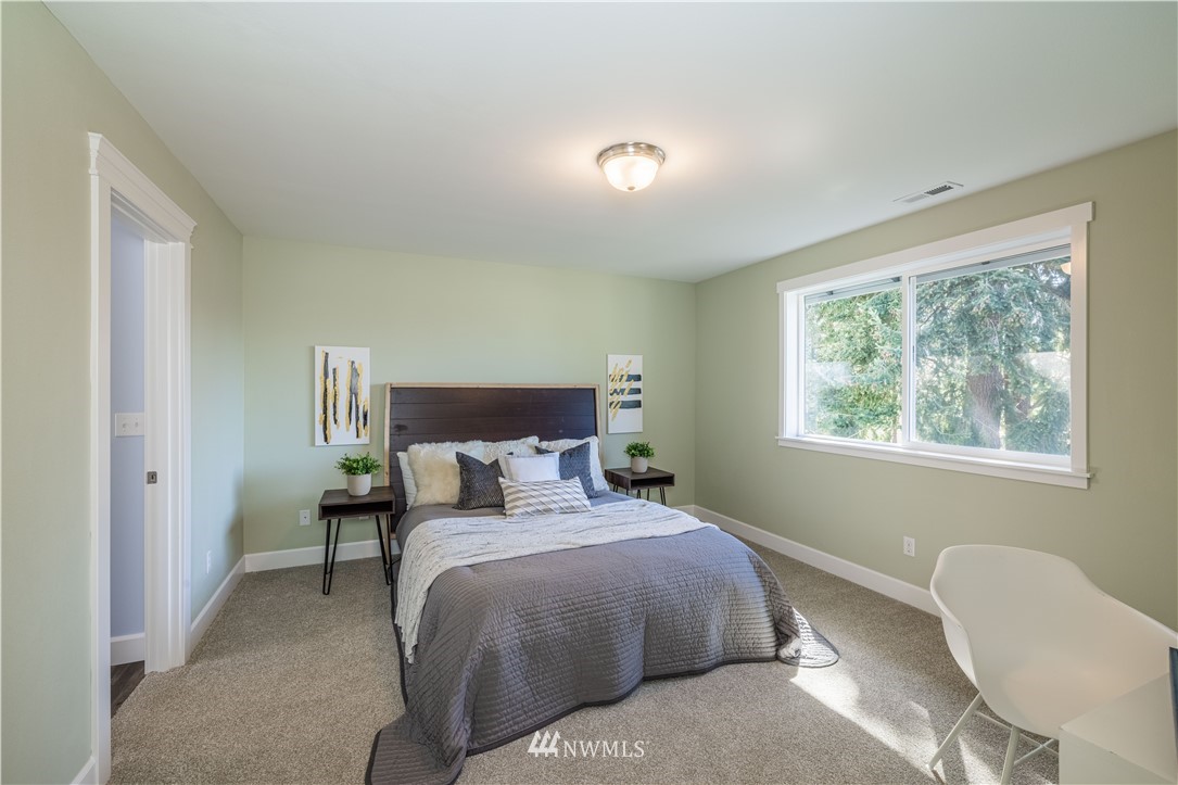 615 Index Avenue Northeast Renton, WA 98056 - Photo 14 of 18