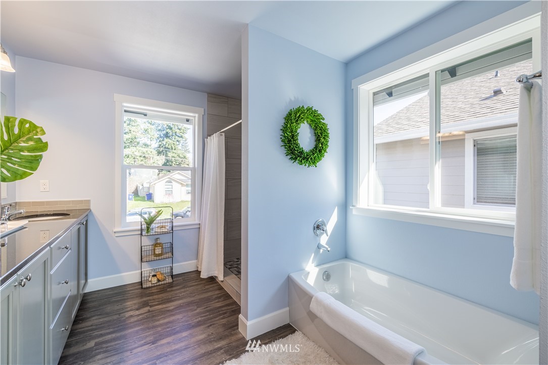 615 Index Avenue Northeast Renton, WA 98056 - Photo 15 of 18