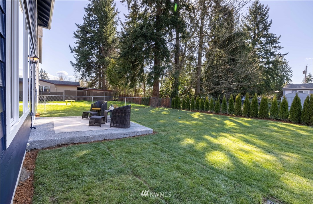 615 Index Avenue Northeast Renton, WA 98056 - Photo 3 of 18