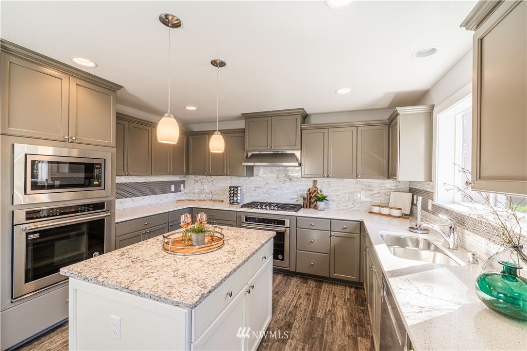 615 Index Avenue Northeast Renton, WA 98056 - Photo 8 of 18