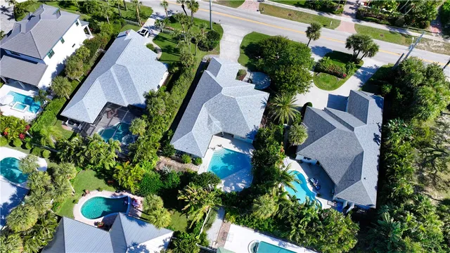 $1,995,000 | 3645 Ocean Drive, Vero Beach, FL 32963