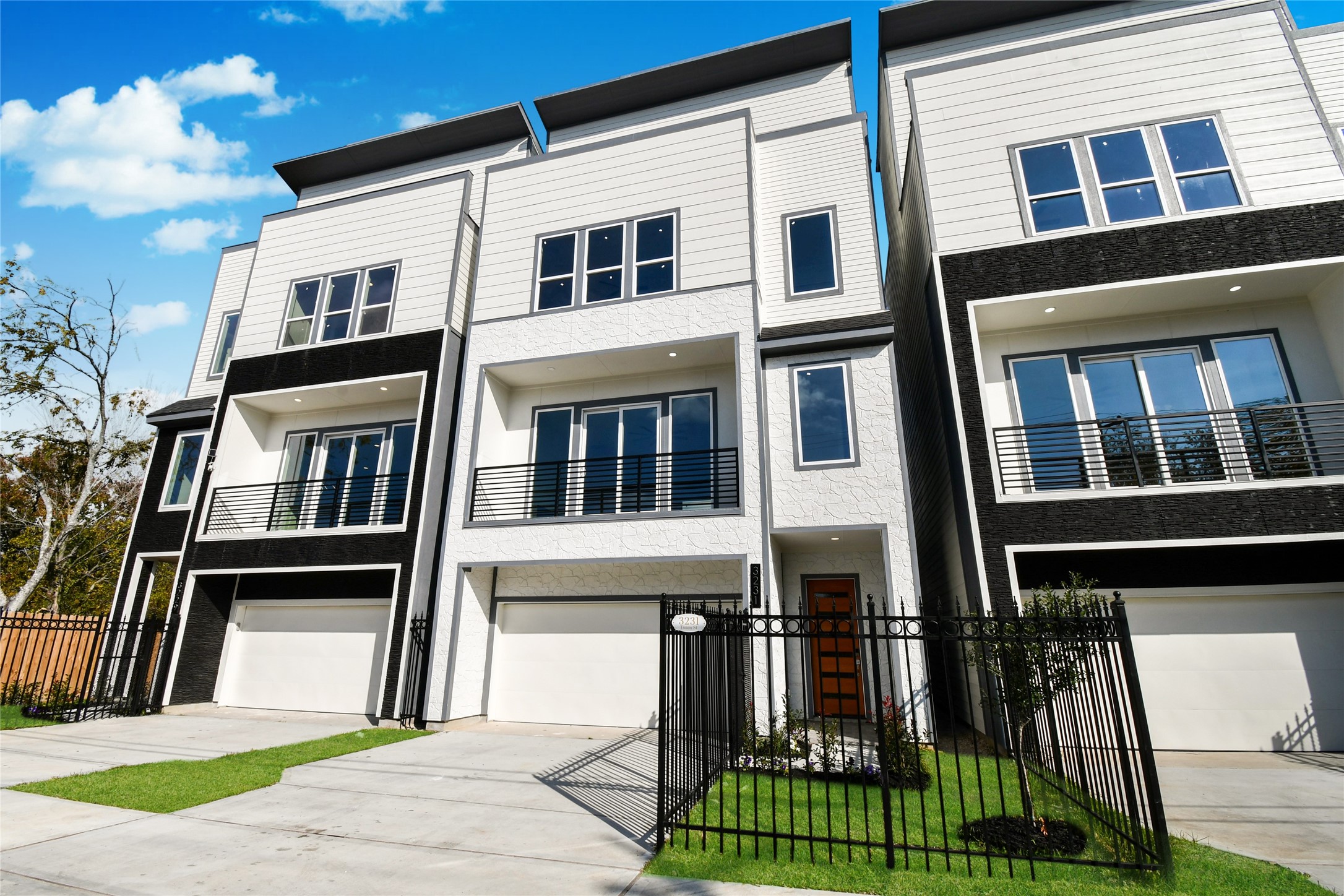 3231 Tuam Street Houston, TX 77004 - Photo 3 of 49