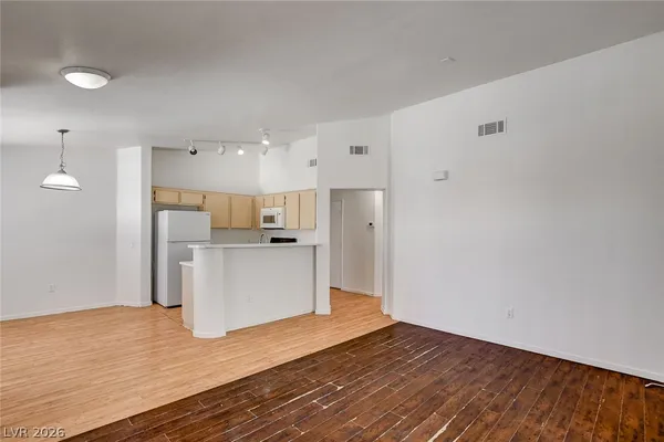 $1,325 | 1881 West Alexander Road, Unit 2104, North Las Vegas, NV 89032
