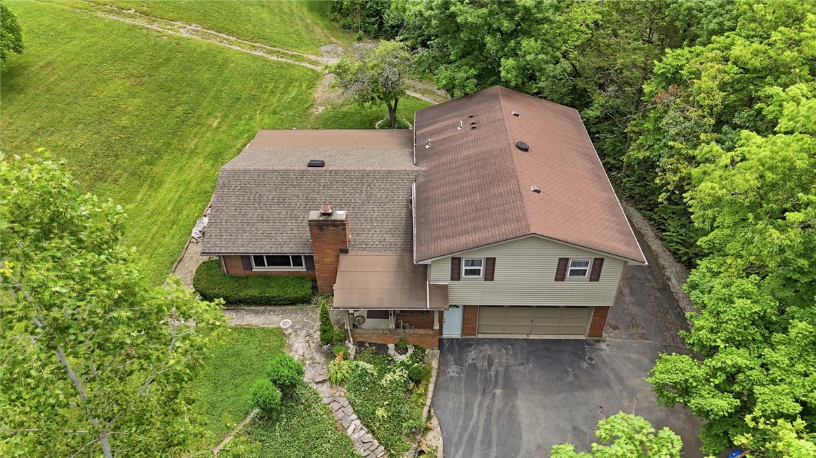 7606 Old Stage Road Waynesville, OH 45068 - Photo 2 of 64