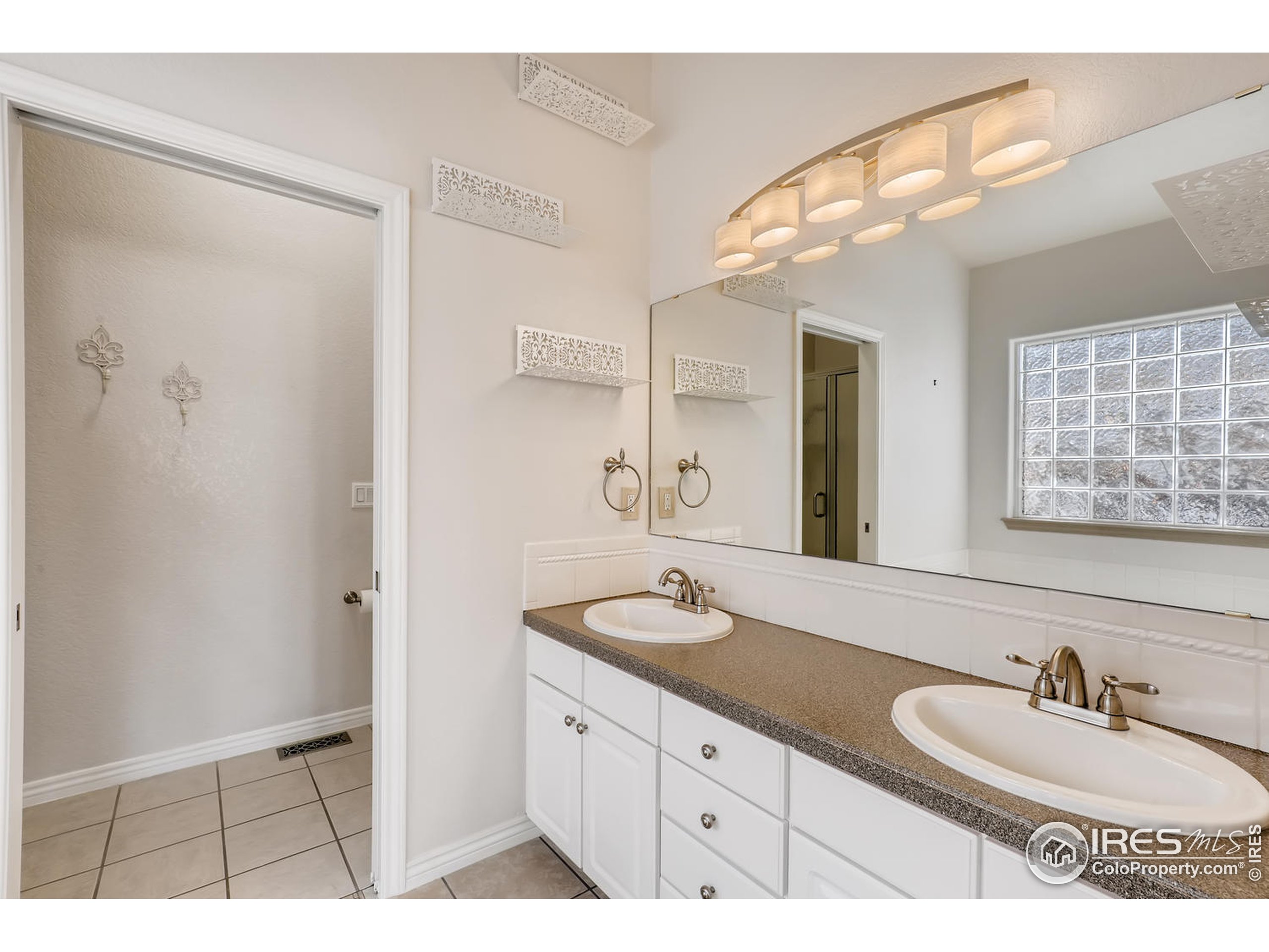 951 Champion Circle Longmont, CO 80503 - Photo 17 of 28