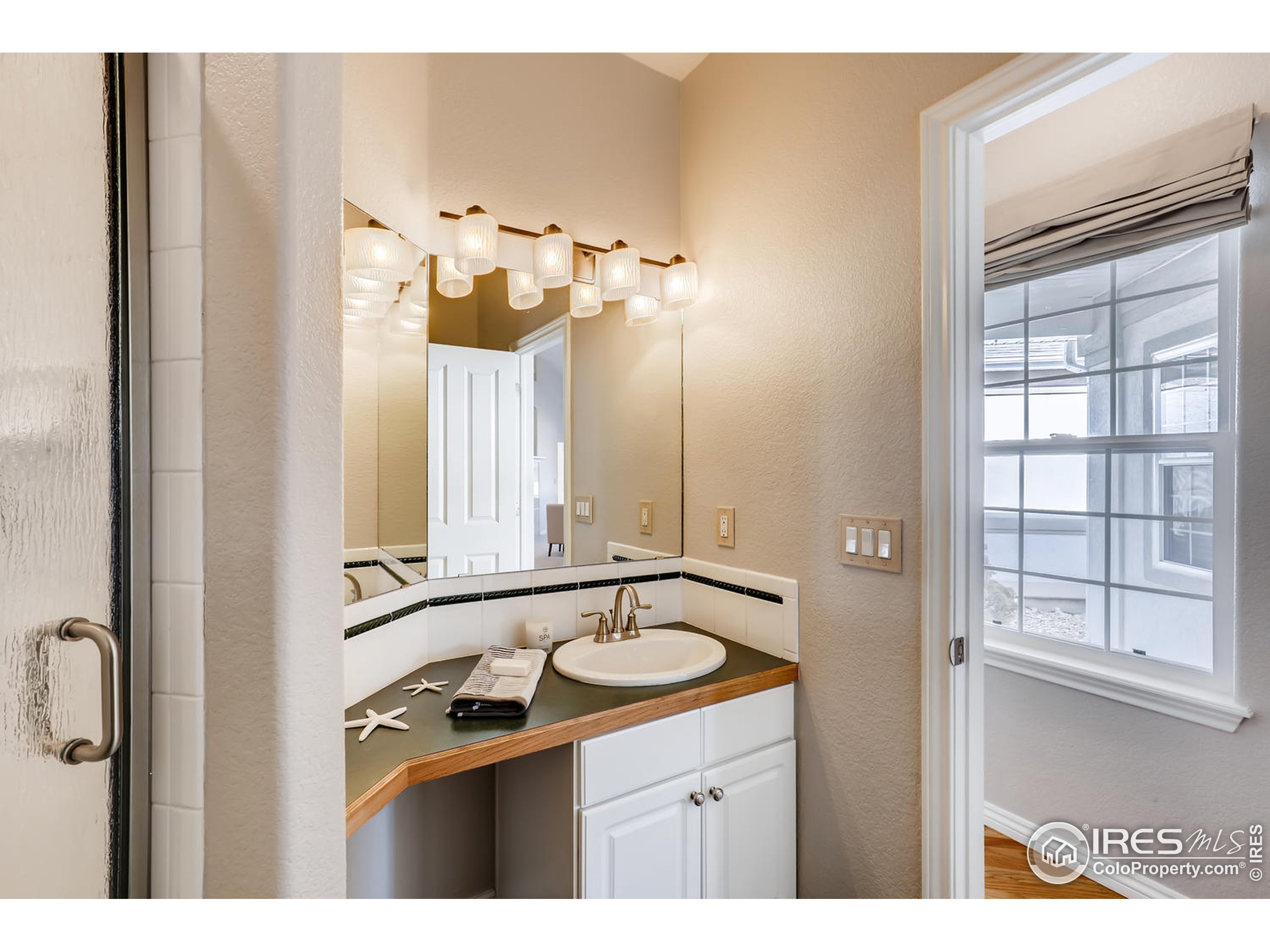 951 Champion Circle Longmont, CO 80503 - Photo 20 of 28