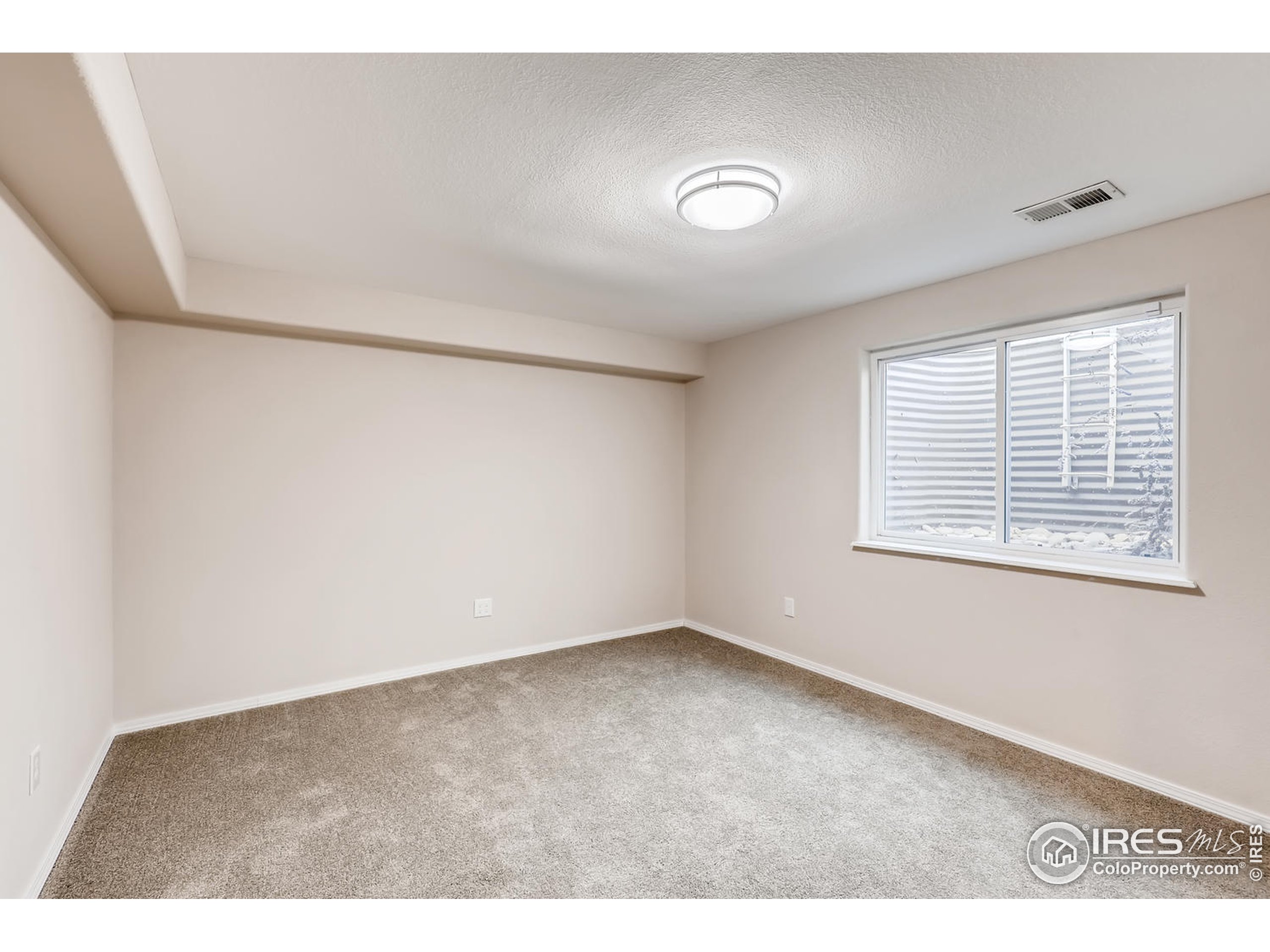 951 Champion Circle Longmont, CO 80503 - Photo 21 of 28