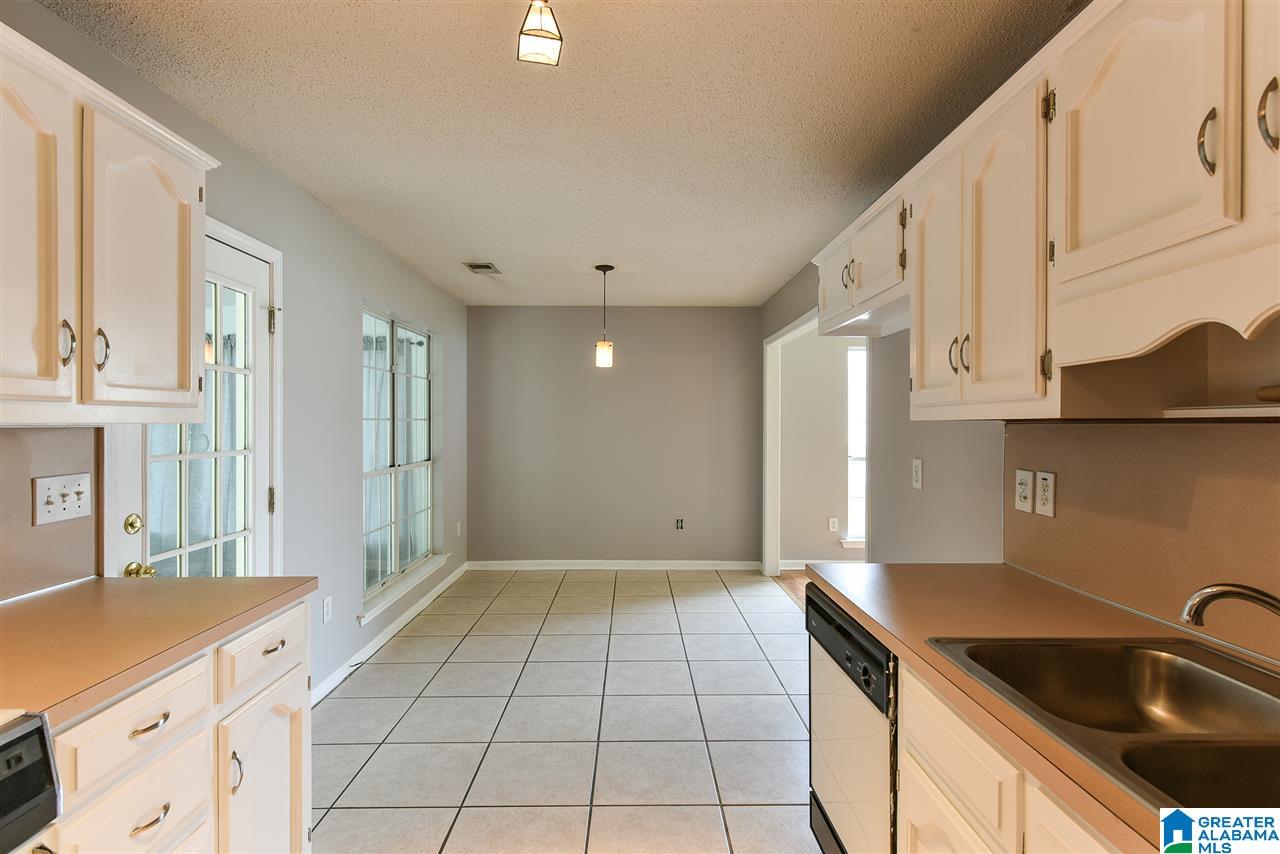 160 Lake Terrace Alabaster, AL 35007 - Photo 17 of 36