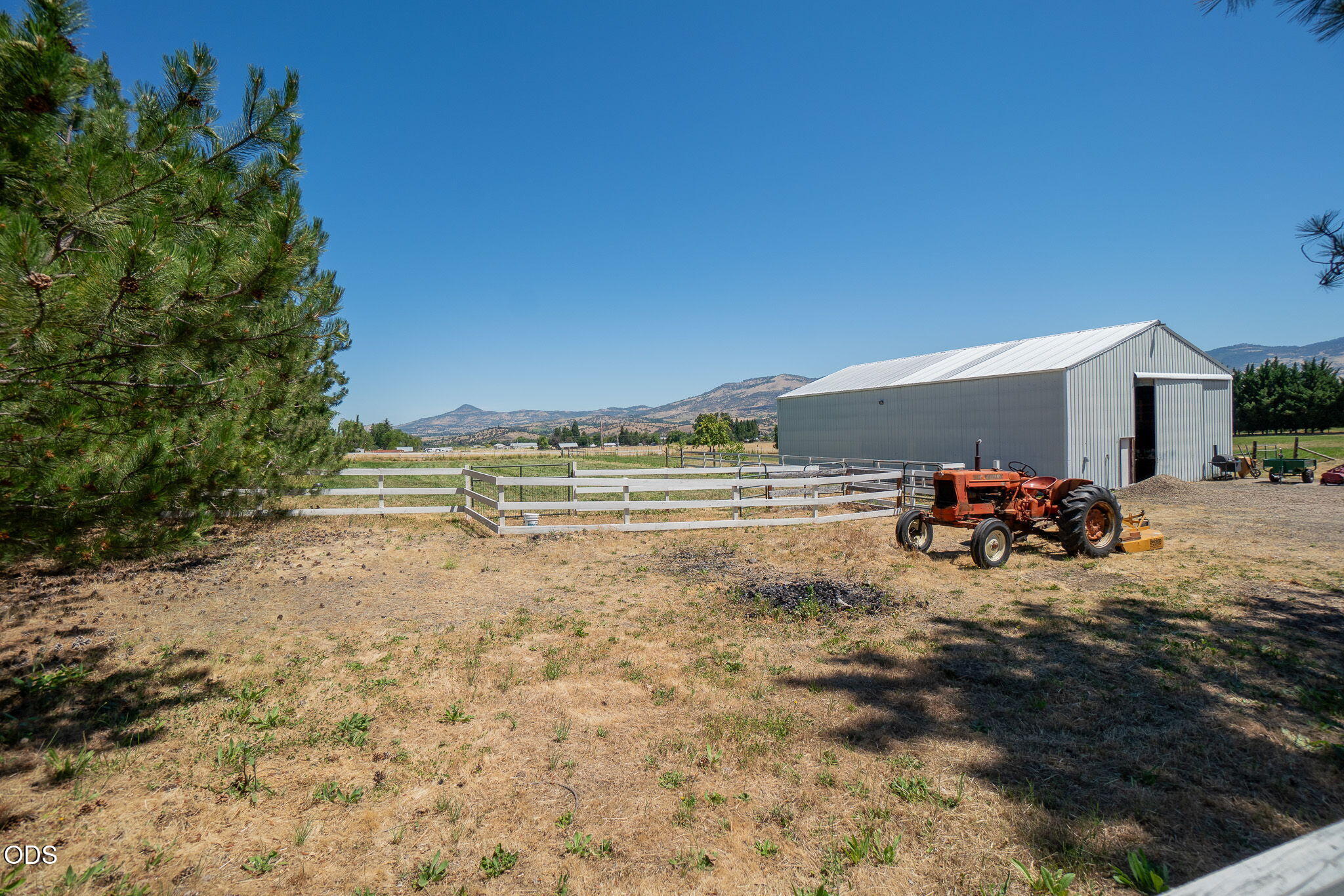 6085 Walden Lane Talent, OR 97540 - Photo 43 of 53
