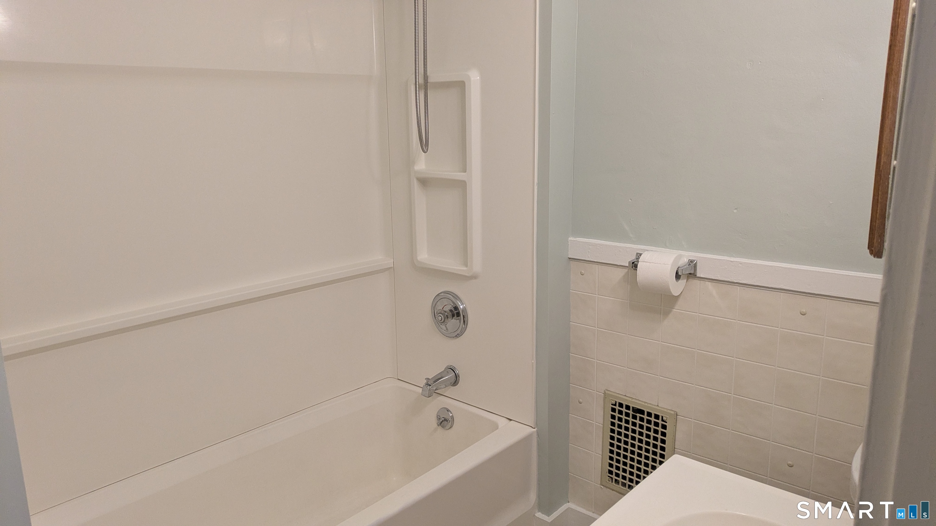 20 Westbourne Road Fairfield, CT 06824 - Photo 13 of 16