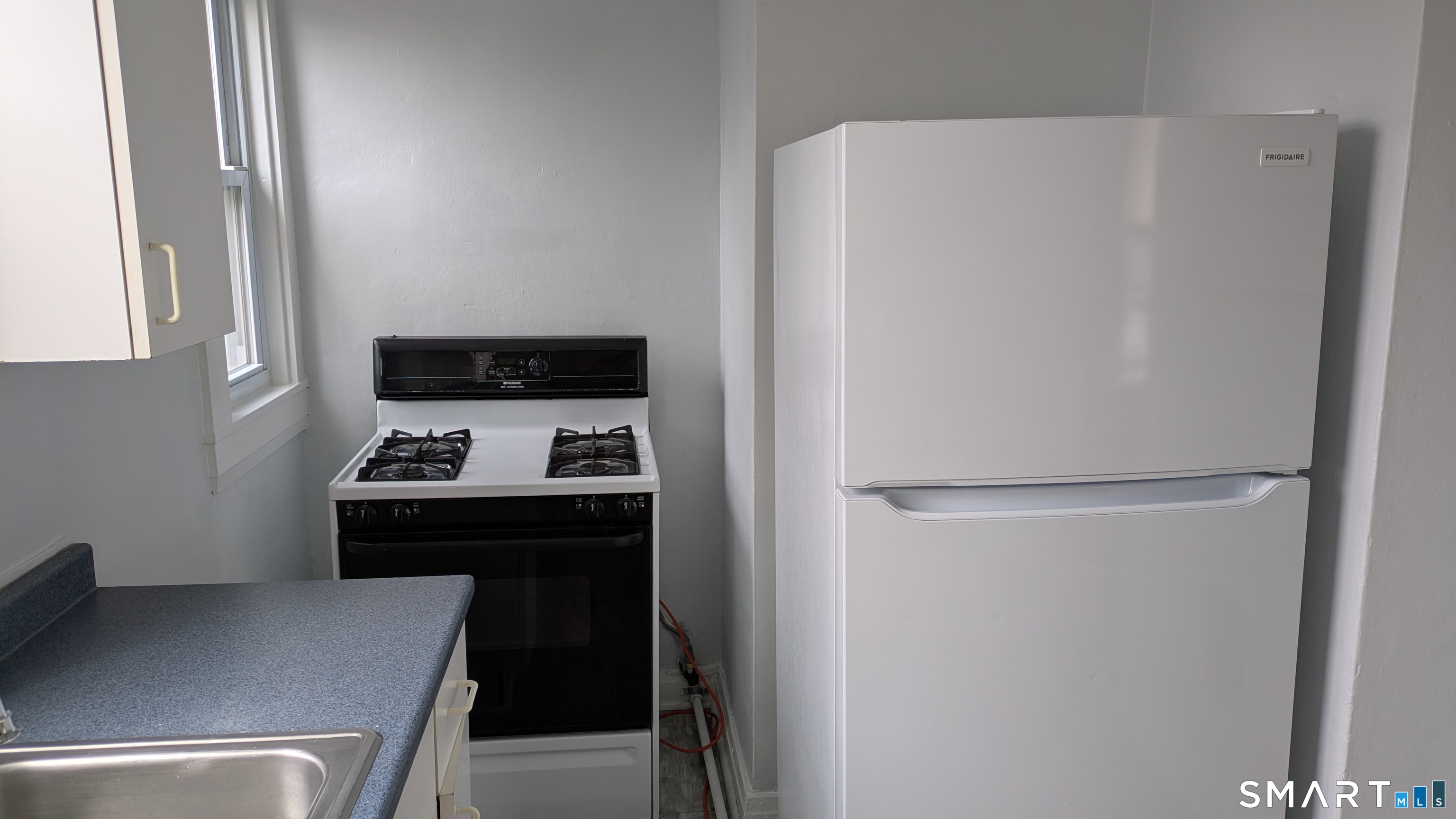 20 Westbourne Road Fairfield, CT 06824 - Photo 5 of 16