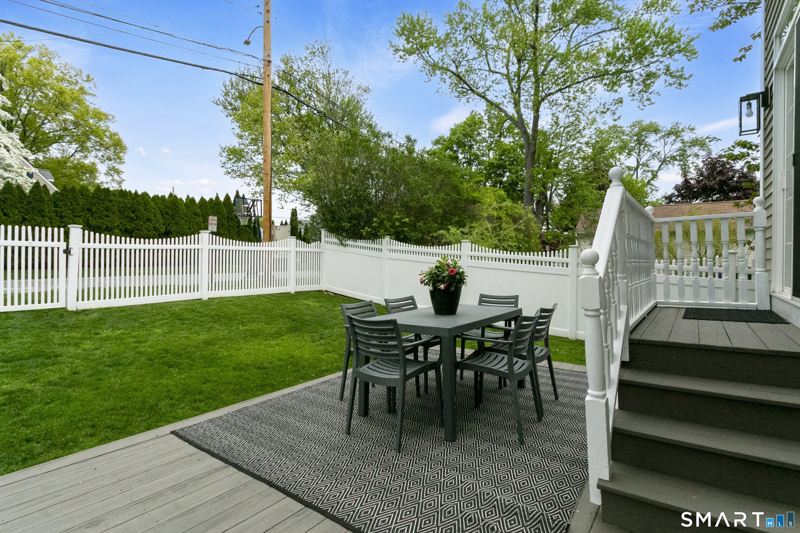 896 Riverside Drive Fairfield, CT 06824 - Photo 28 of 31