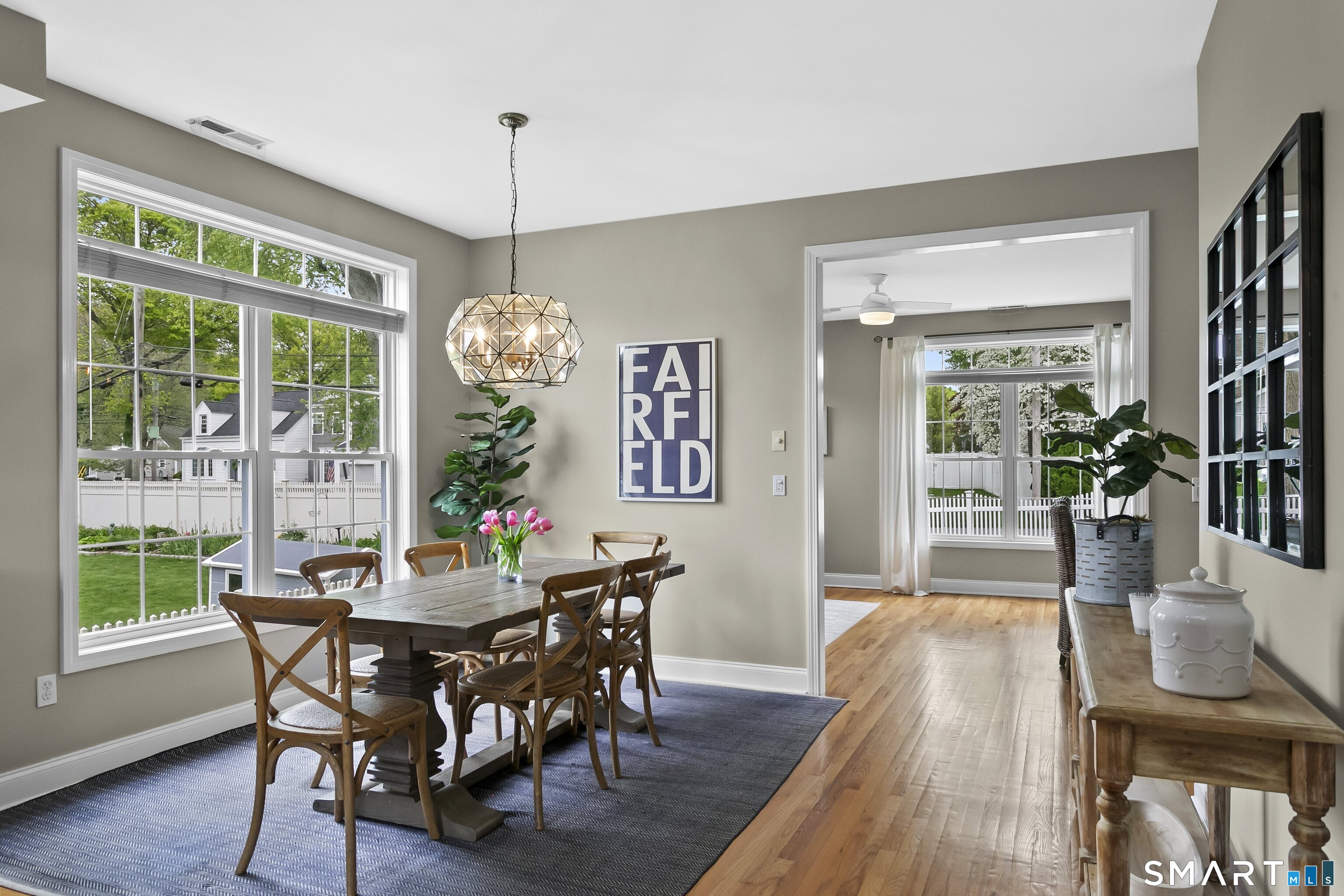 896 Riverside Drive Fairfield, CT 06824 - Photo 5 of 31