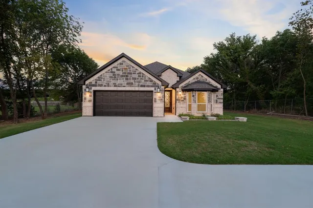 $409,000 | 178 Fm 371, Gainesville, TX 76240