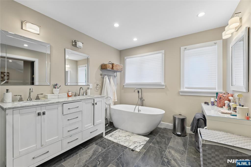 68 Serpentine Road Demarest, NJ 07627 - Photo 34 of 50