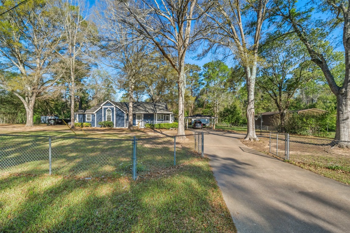 201 Pine Road Coldspring, TX 77331 - Photo 2 of 28